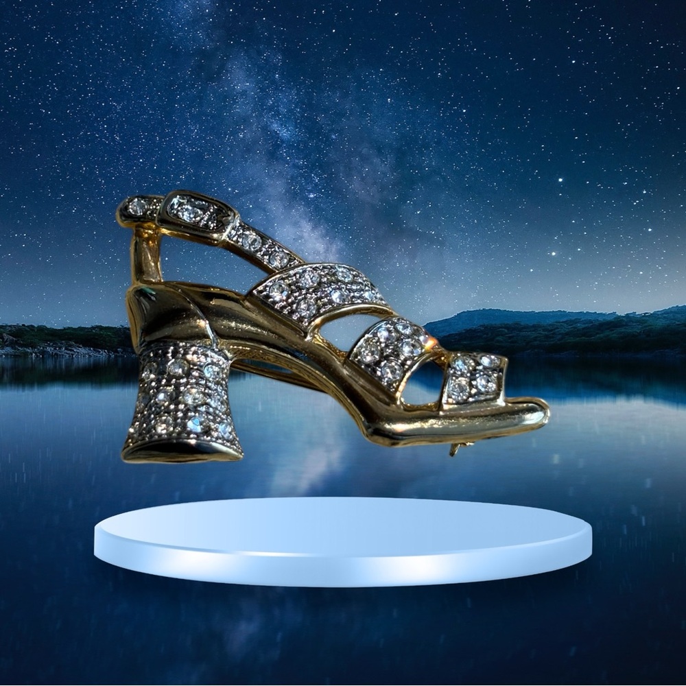 Elegant Sparkling Gold and Silver Chunky Heel Sandal Brooch